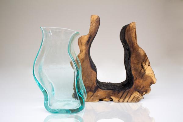 Preview: Glas mundgeblasen in Wurzelholz Höhe 22 cm