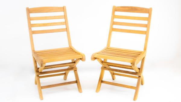 Preview: Klappstuhl Remi 2 aus Teakholz  45 x 55 cm Höhe 90 cm